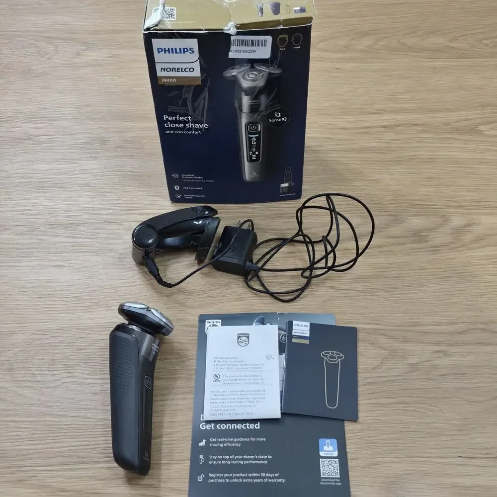 Philips Norelco i9000 Prestige Ultra Electric Shaver XP9402/86